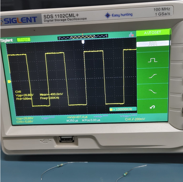 Click to enlarge Output showing amplified signal